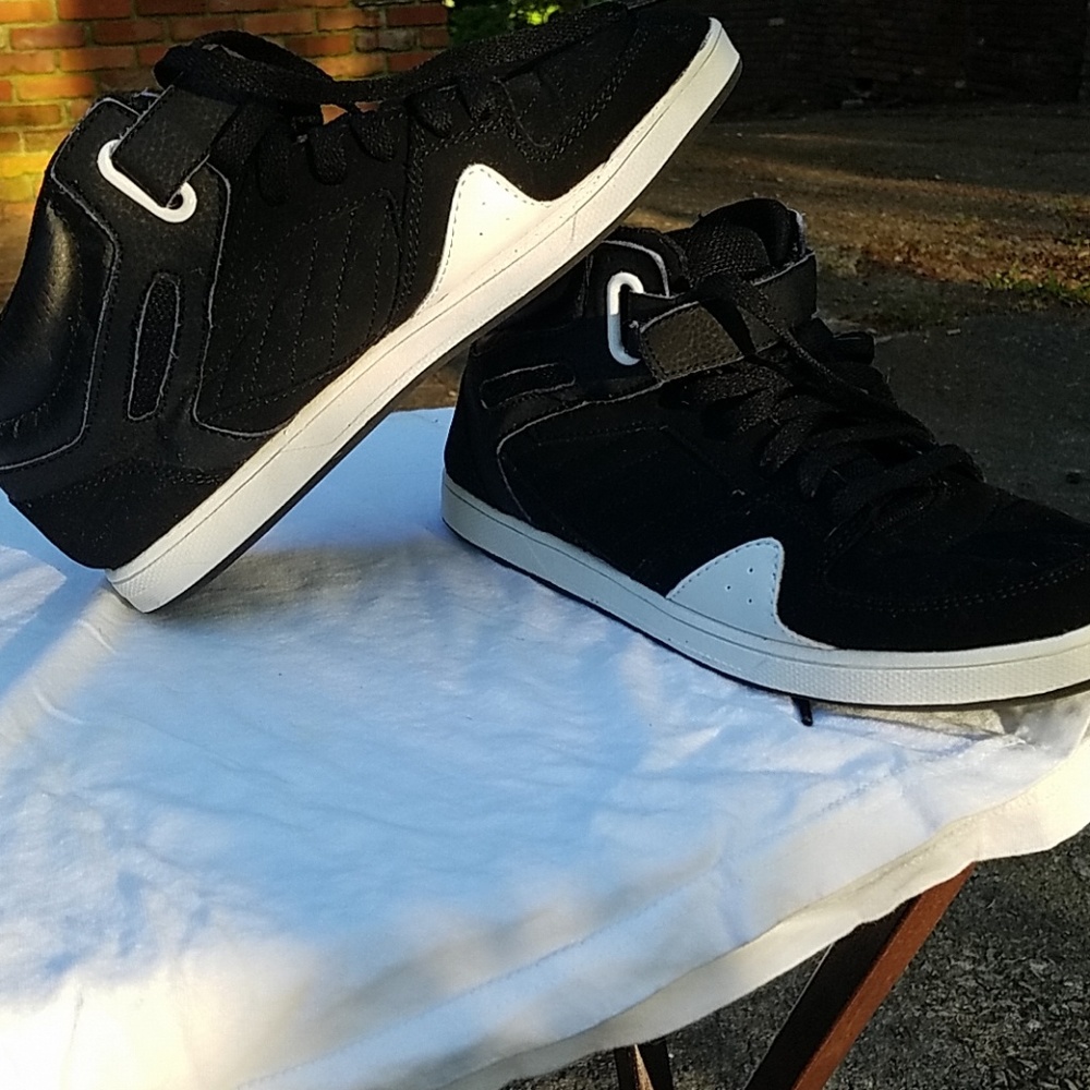Size 6 worn 2 times